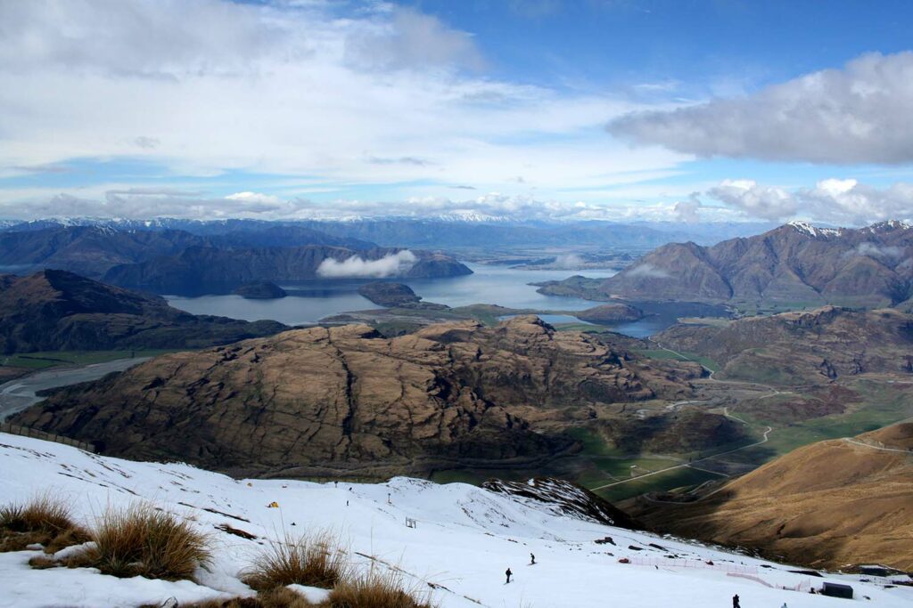Treble Cone Station with a view of Lake Wānaka, NZ © Armelle Solelhac