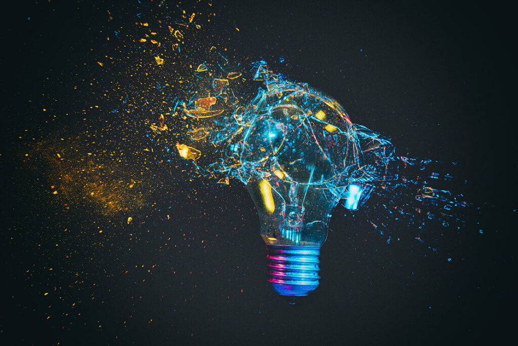 breaking of a traditional light bulb, ©tiero / Adobe Stock